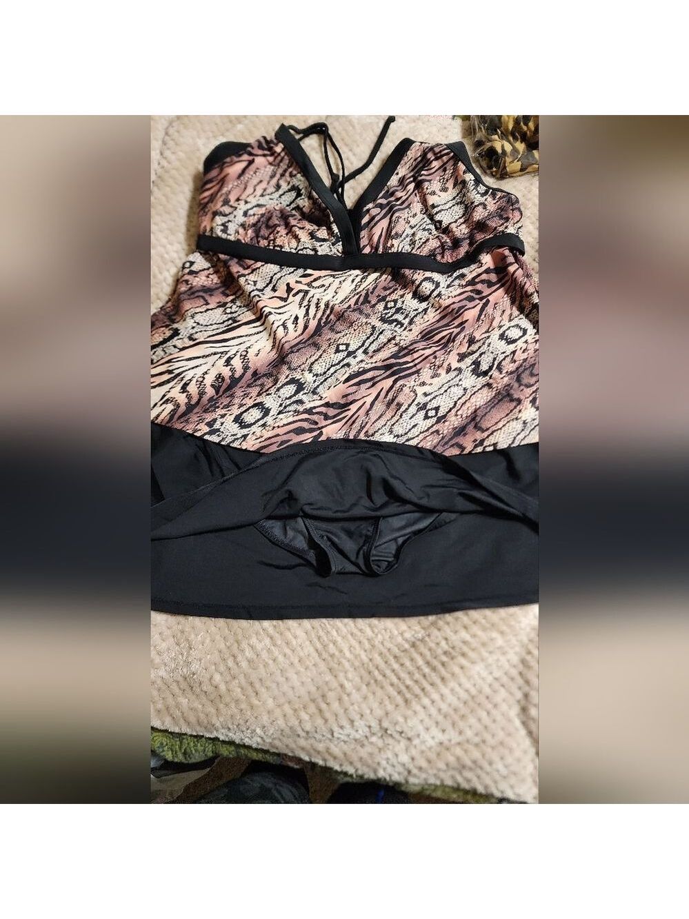 Elegant Black and Cream One Piece Swimwear 2X